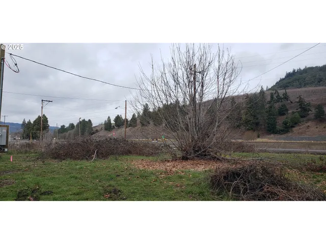 a view of a outdoor space