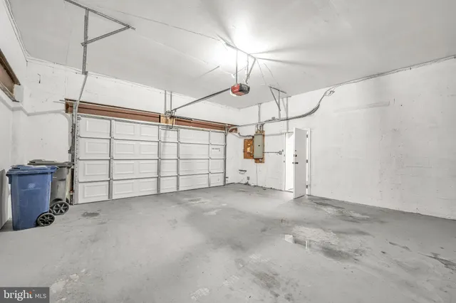 a view of a garage