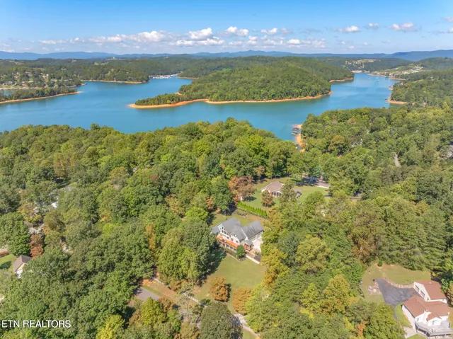 $895,000 | 209 Bucks And Doe Lane, La Follette, TN 37766