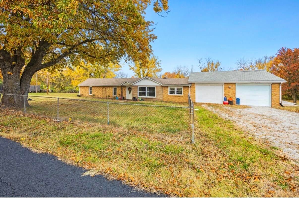 5413 Thompson Road Columbia, MO 65202 - Photo 1 of 1 IMG_2216