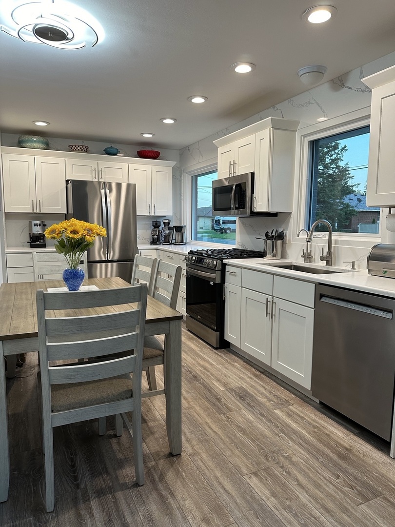 835 10th Street Peru, IL 61354 - Photo 11 of 35