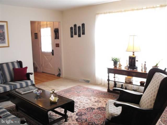 5 Burgners Mill Road Carlisle, PA 17015 - Photo 7 of 25 Gallery Image 7