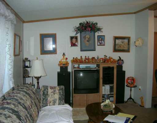 224 Hall Road Slippery Rock, PA 16057 - Photo 3 of 7