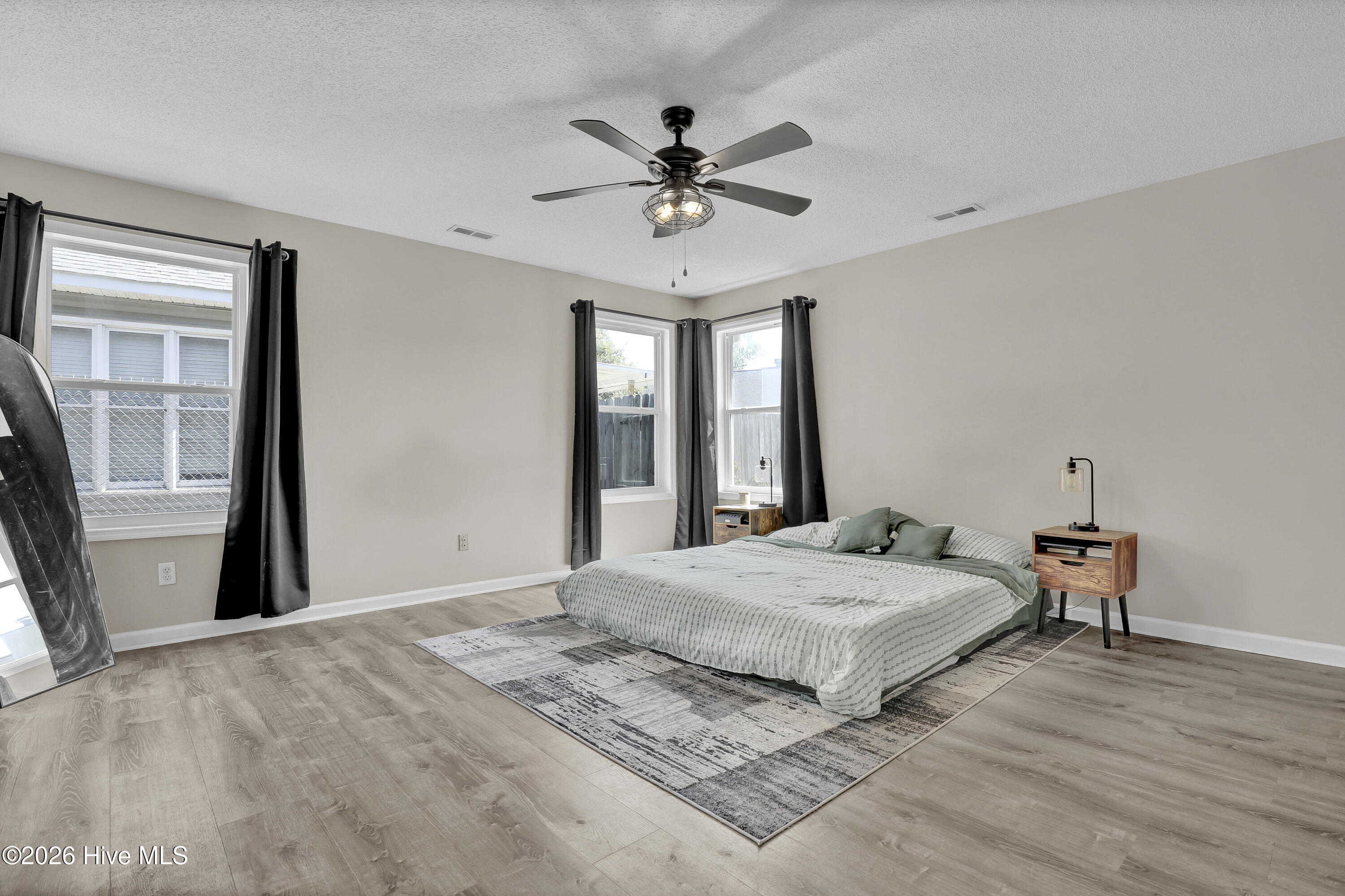 527 Raintree Road Jacksonville, NC 28540 - Photo 17 of 43 Primary Bedroom