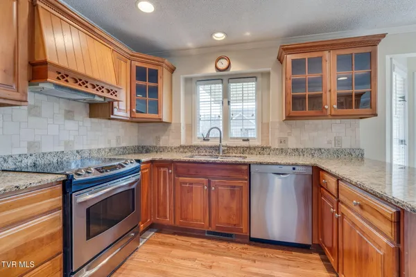 $539,900 | 115 Wedgewood Circle, Elizabethton, TN 37643