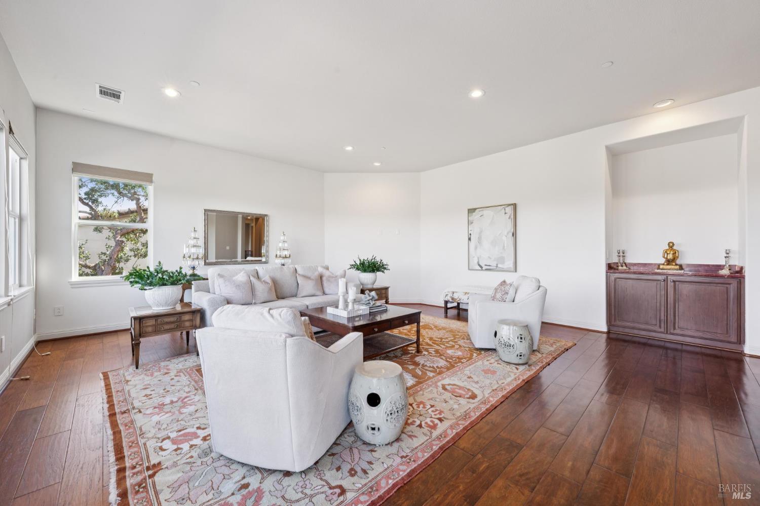 115 Stone Tree Lane Novato, CA 94945 - Photo 32 of 77