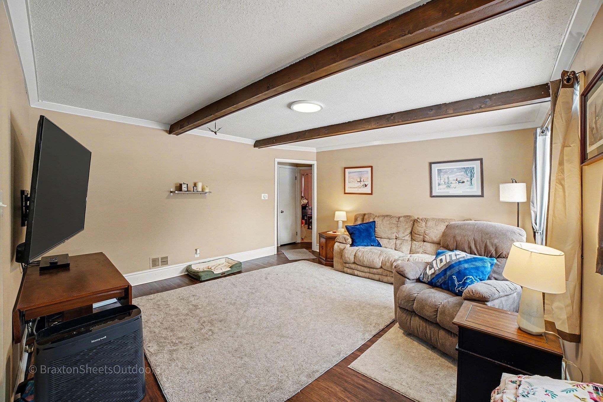 2578 Weber Road Gladwin, MI 48624 - Photo 3 of 15