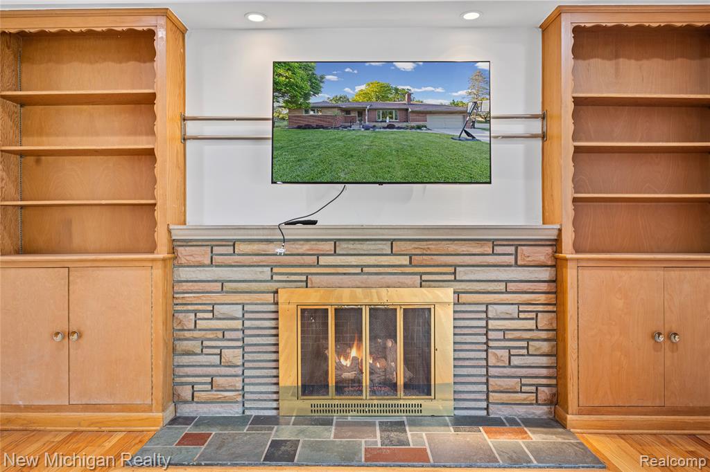 8359 Chicago Road Warren, MI 48093 - Photo 10 of 74