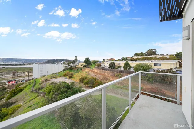 $1,100,000 | 89 Kirkwood Avenue, San Francisco, CA 94124