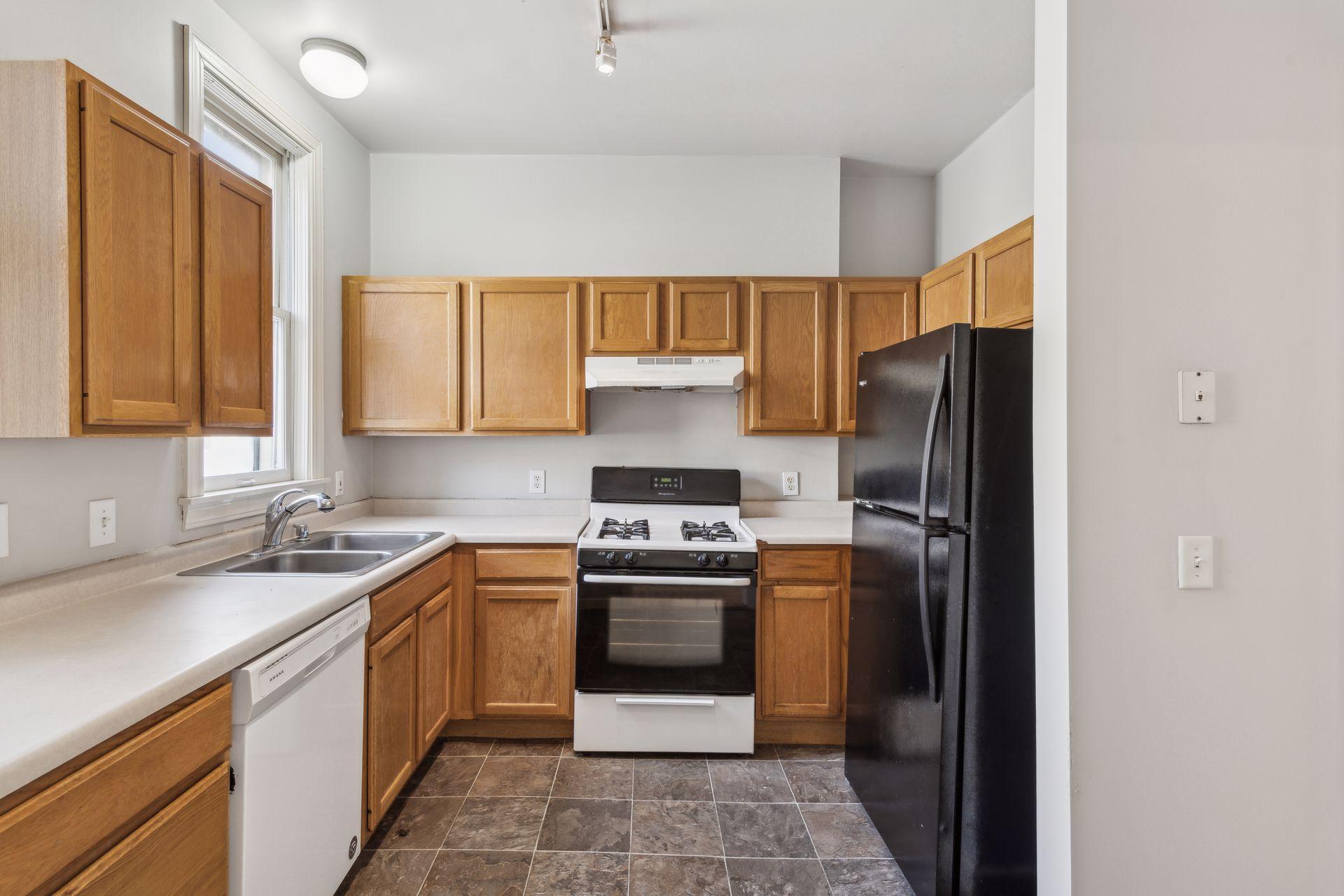 2021 3rd Avenue South Minneapolis, MN 55404 - Photo 13 of 26