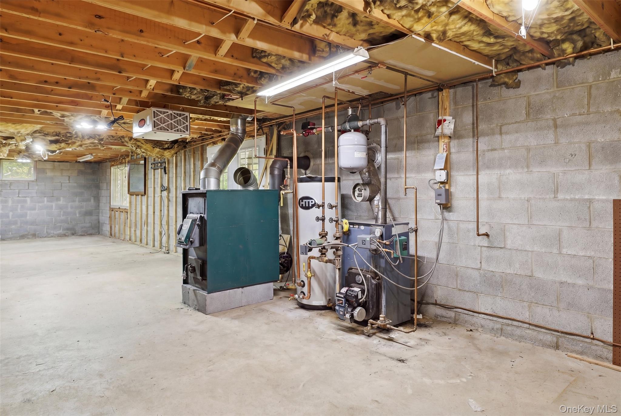 128 Sawmill Road Red Hook, NY 12571 - Photo 26 of 40