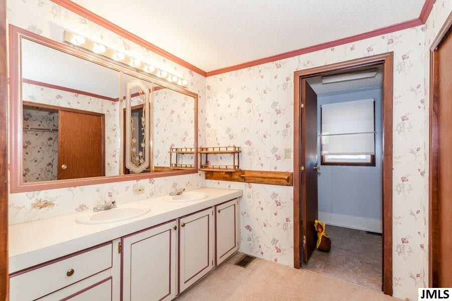 3123 Whipple Road Jackson, MI 49201 - Photo 6 of 13 Photo 6