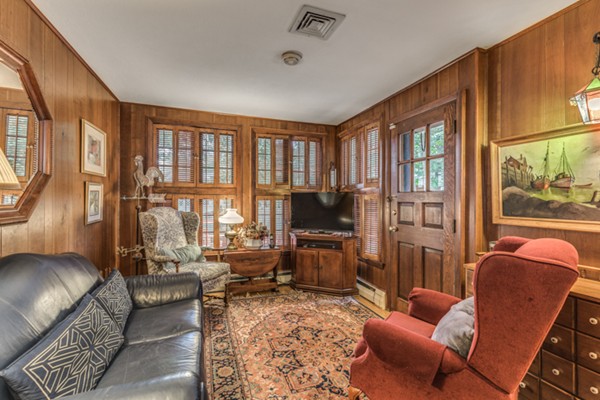 4 Country Club Road Stoneham, MA 02180 - Photo 16 of 30 Gallery Image 16