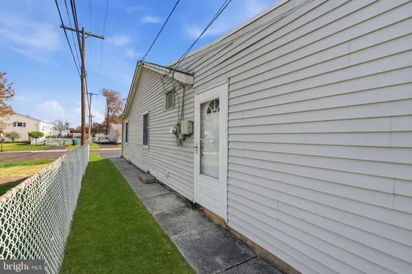 $424,900 | 802 Eldridge Road, Fairless Hills, PA 19030