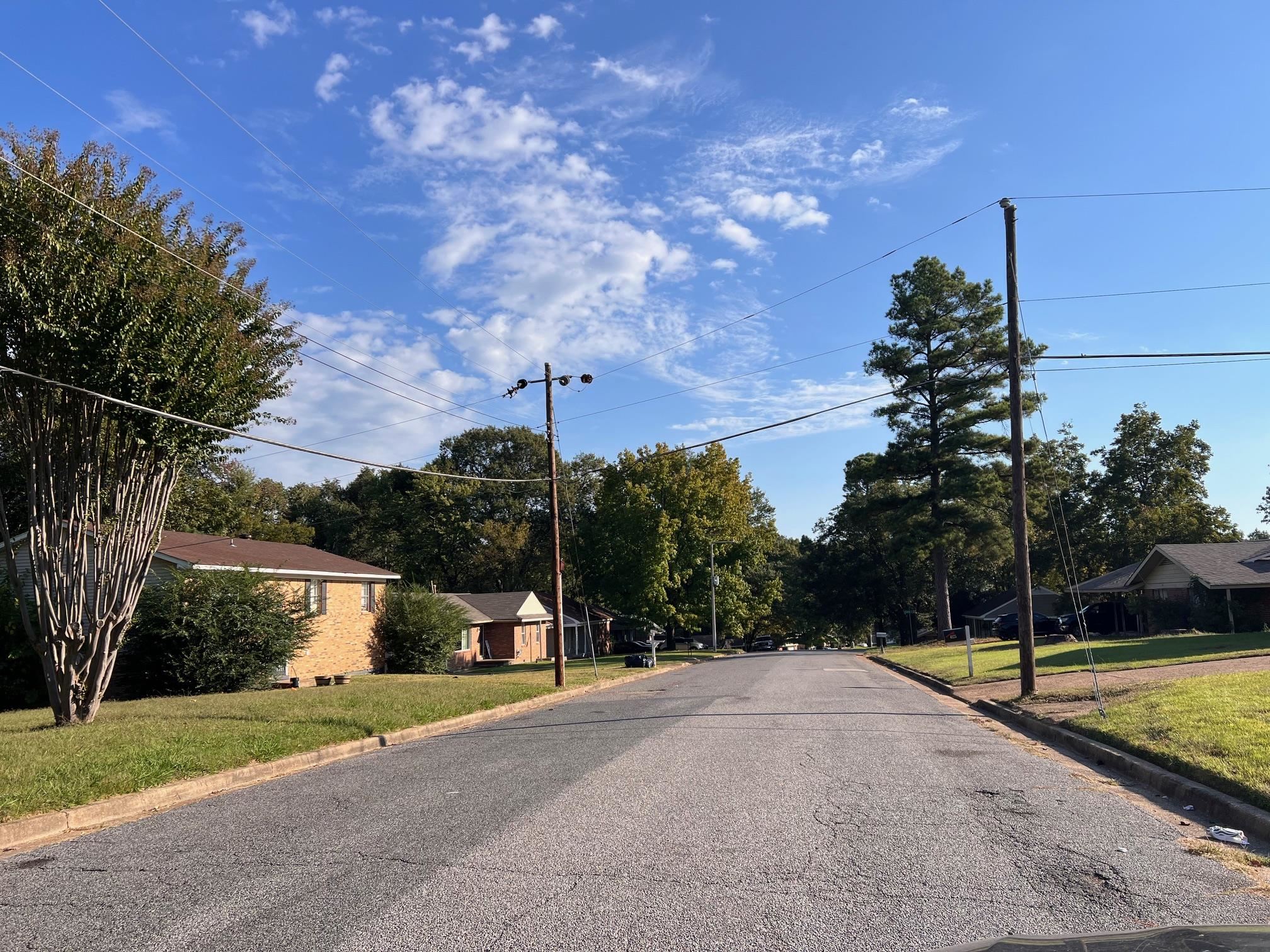 4178 Crain Road Memphis, TN 38128 - Photo 3 of 6 a view of a house with a yard