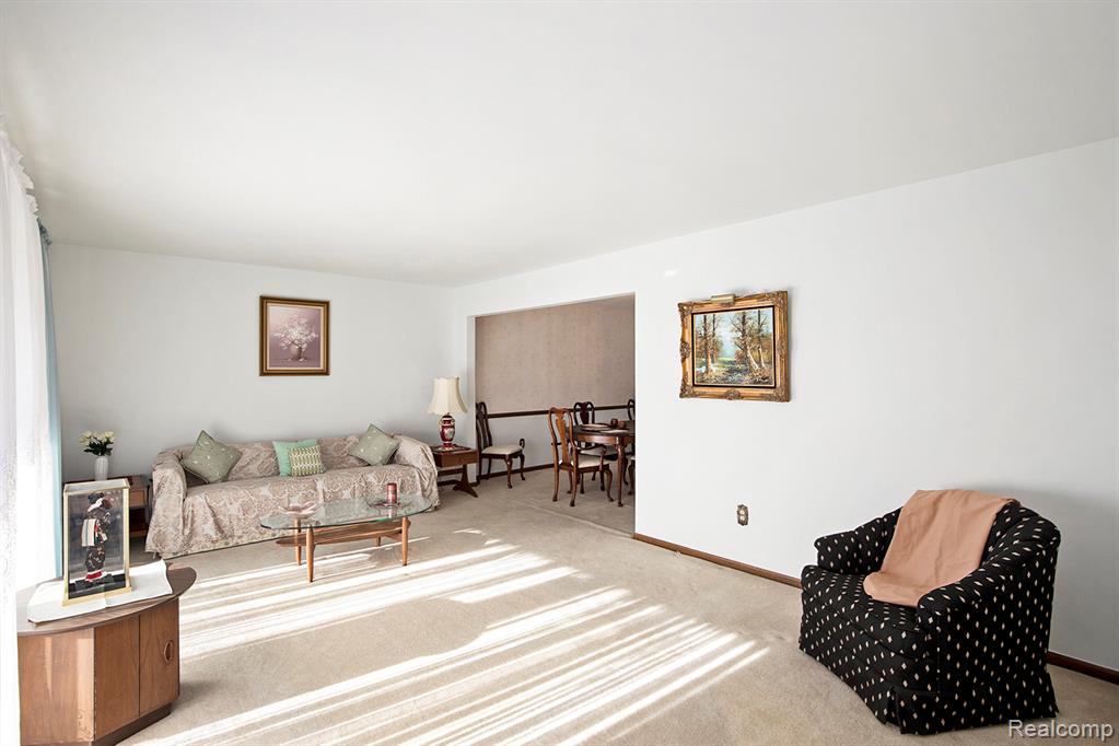2452 Lassiter Drive Rochester Hills, MI 48309 - Photo 5 of 39