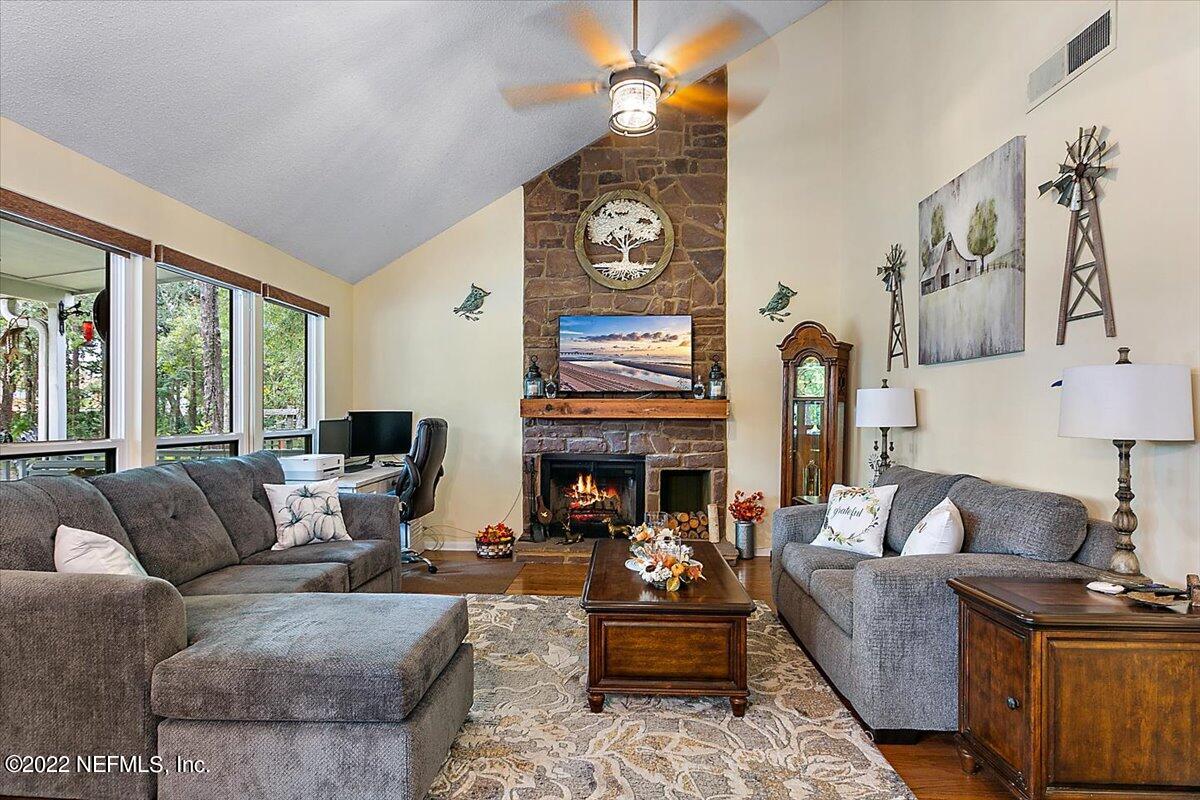 04-Living Room
