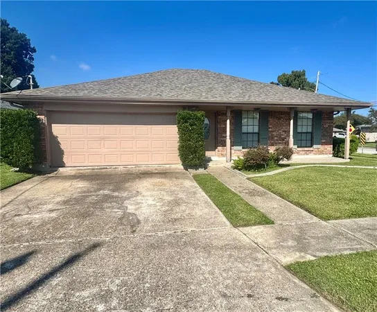 $2,350 | 1428 Montana Avenue, Metairie, LA 70062