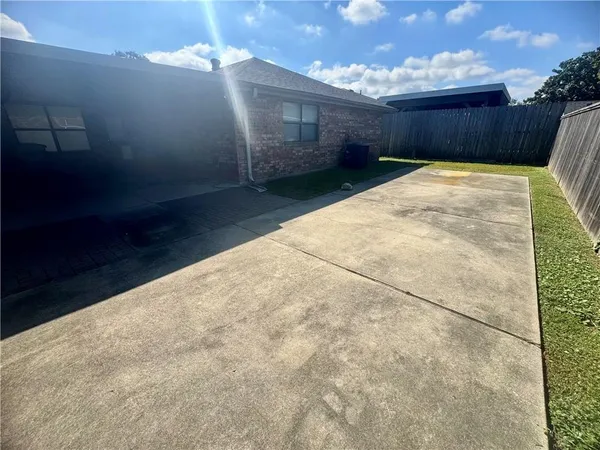 $2,350 | 1428 Montana Avenue, Metairie, LA 70062