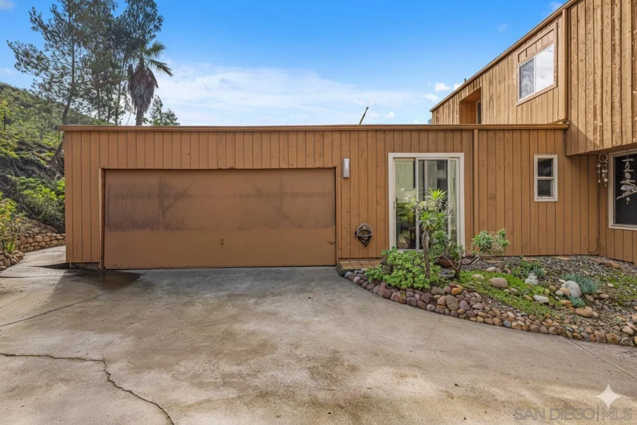 4875 Academy Street San Diego, CA 92109 - Photo 6 of 33 front view of a house