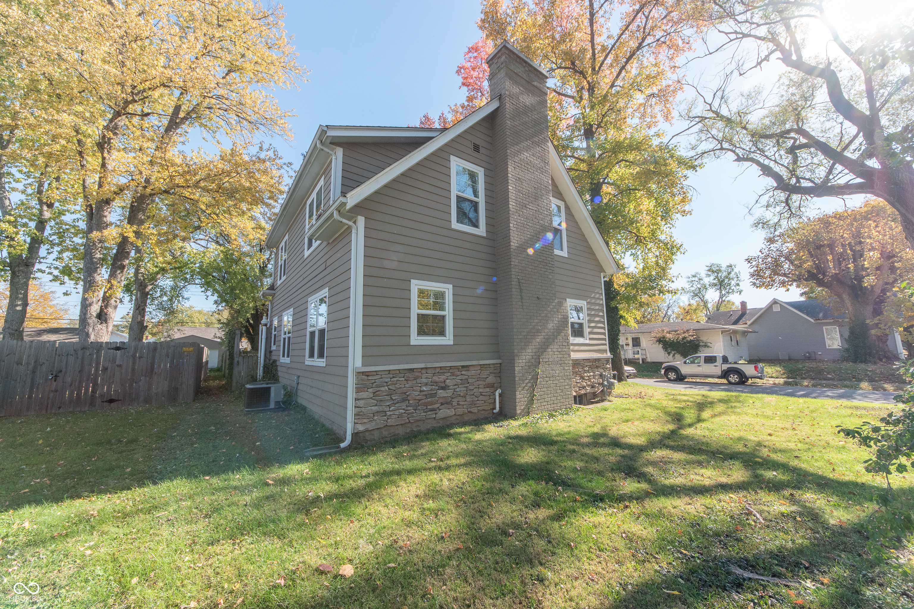 902 18th Street Columbus, IN 47201 - Photo 29 of 34