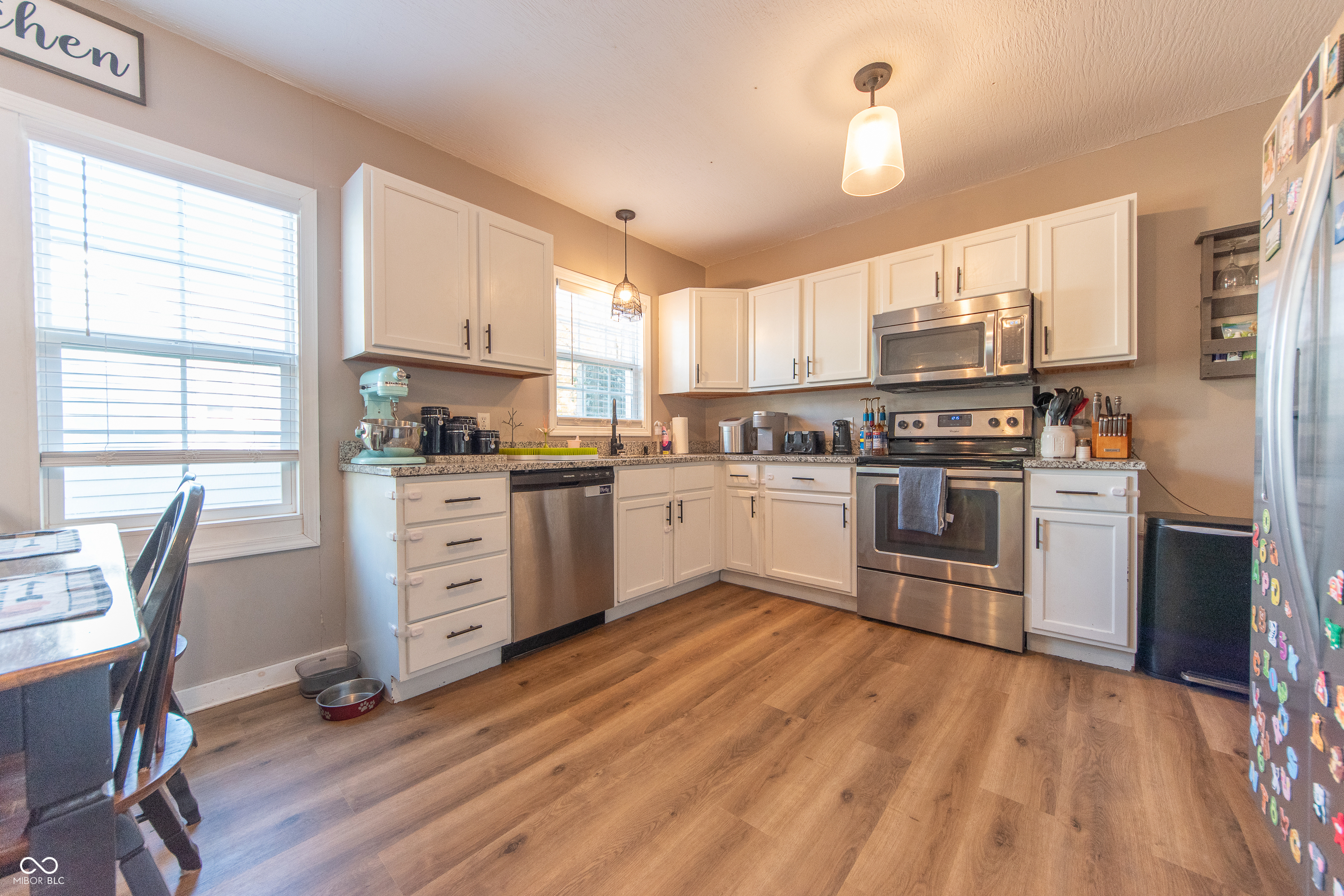 902 18th Street Columbus, IN 47201 - Photo 6 of 34