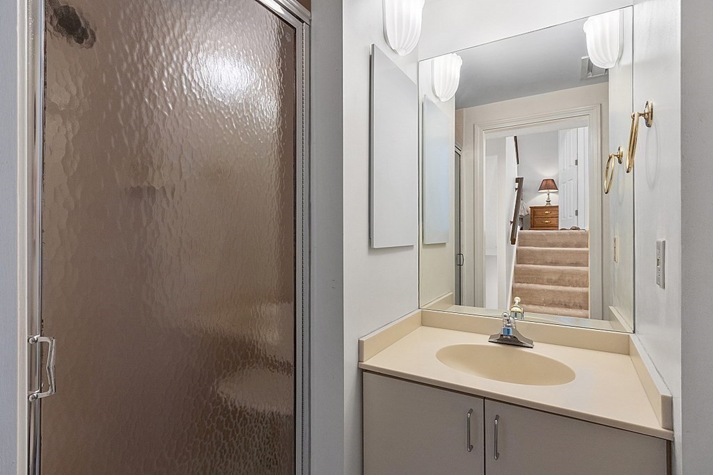 67 Cherry Hollow Road, Unit 67 Nashua, NH 03062 - Photo 20 of 42 Gallery Image 20