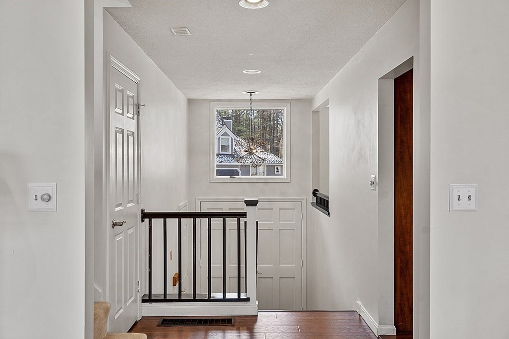 67 Cherry Hollow Road, Unit 67 Nashua, NH 03062 - Photo 2 of 42 Gallery Image 2