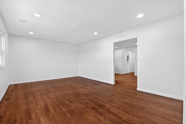 $2,600 | 269 Schuyler Avenue, Unit 2, Kearny, NJ 07032