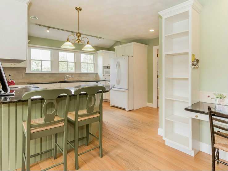 76 Williams Road Smithfield, RI 02917 - Photo 15 of 25 Kitchen.
