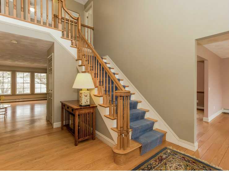 76 Williams Road Smithfield, RI 02917 - Photo 7 of 25 Entry.