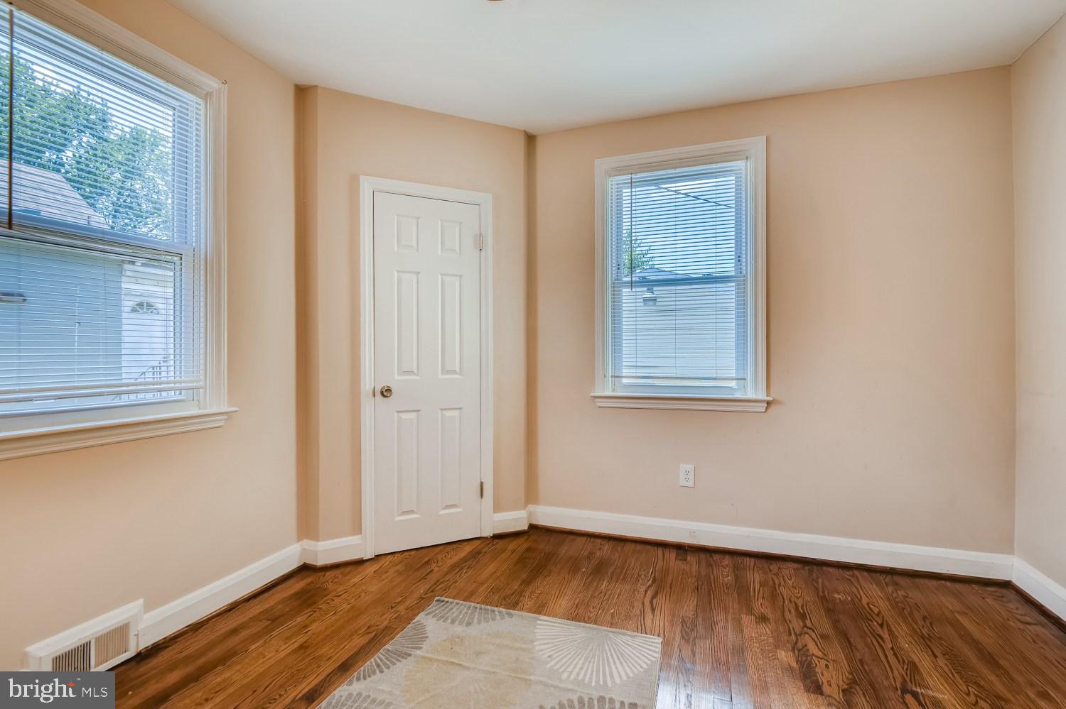 5726 Onnen Road Baltimore, MD 21206 - Photo 13 of 29 Gallery Image 13