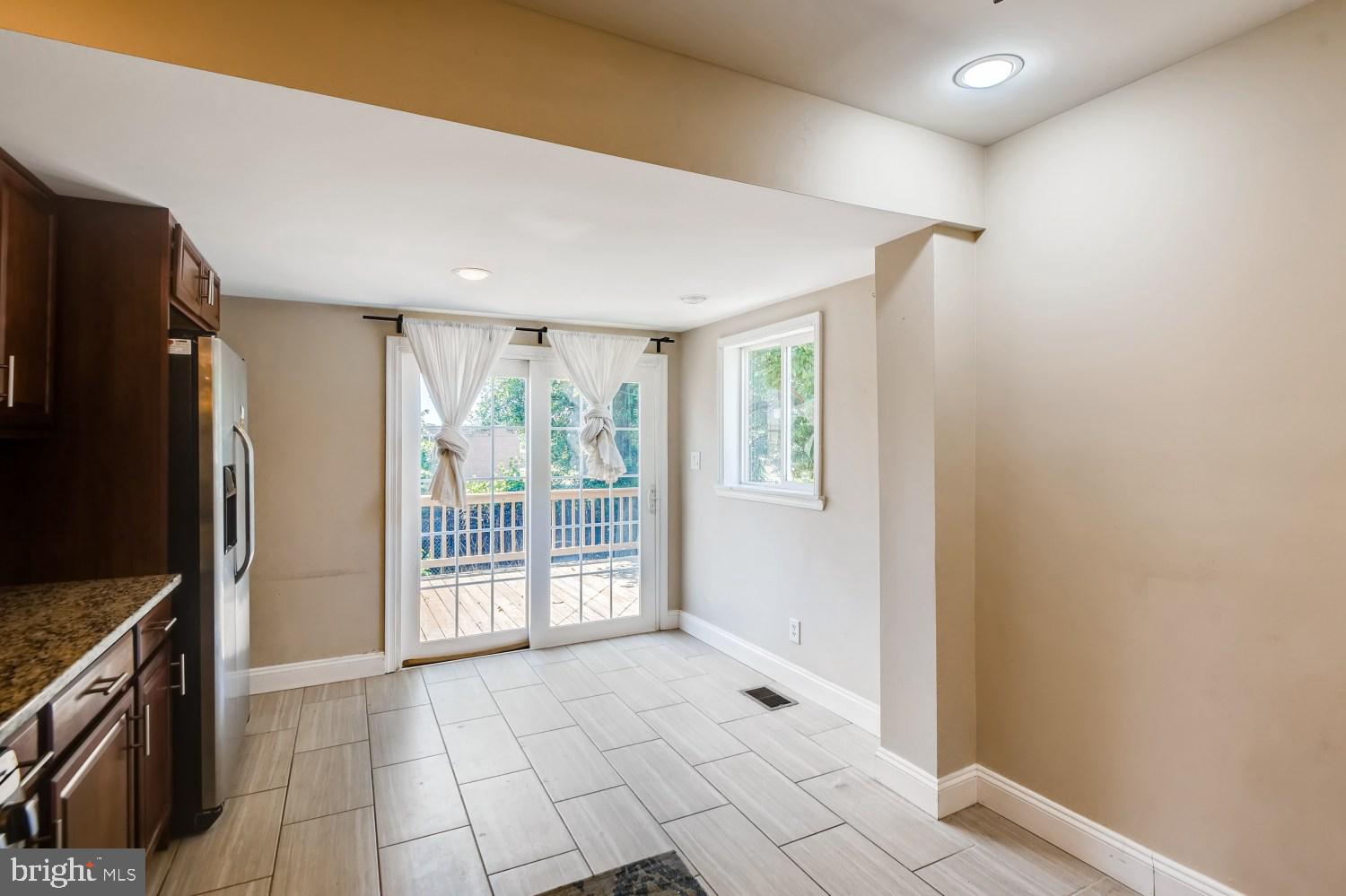 5726 Onnen Road Baltimore, MD 21206 - Photo 7 of 29 Gallery Image 7