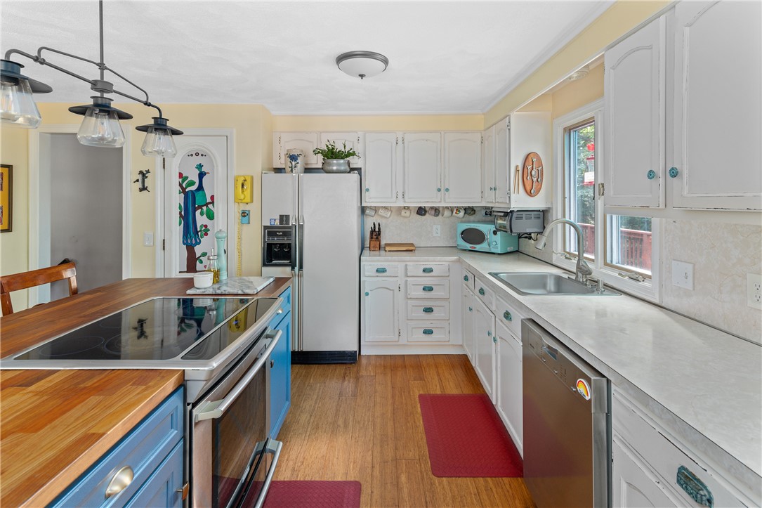 60 Charles Harpin Road Scituate, RI 02825 - Photo 9 of 35