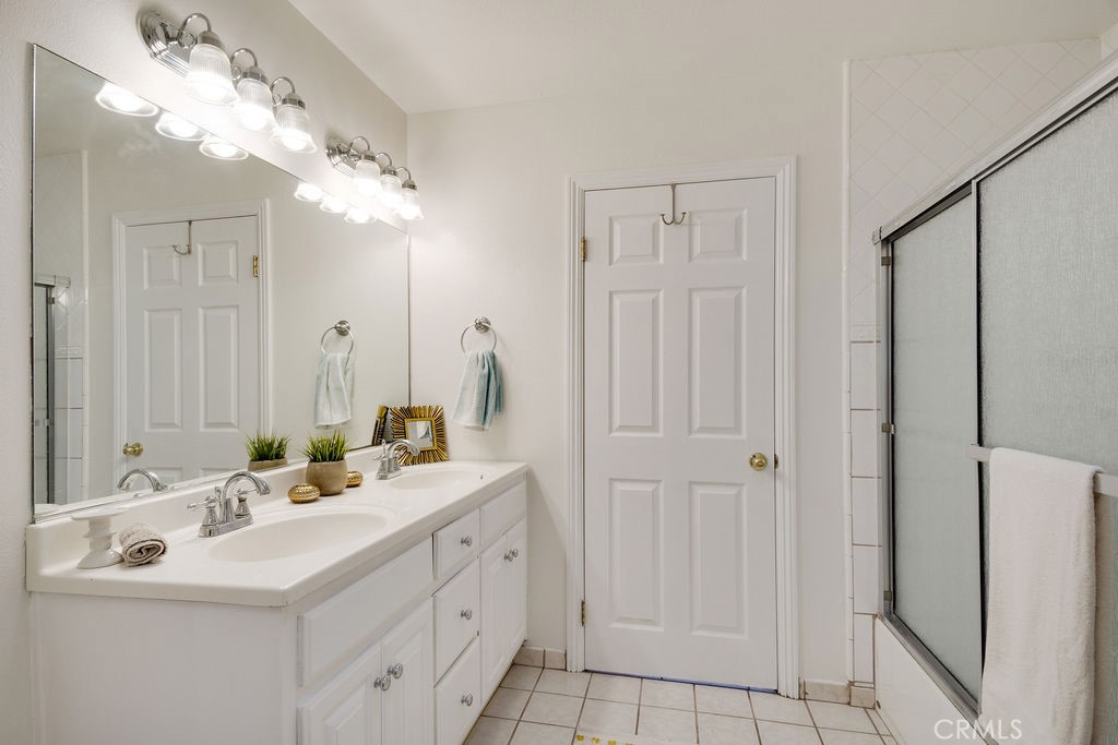 5323 Cogswell Road El Monte, CA 91732 - Photo 14 of 64 Bath 1 Front House, Hallway, laundry access