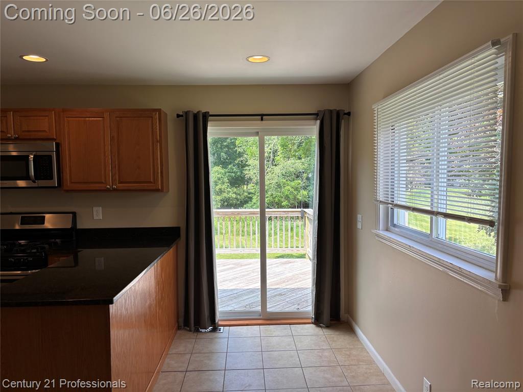 2875 Marlington Road Waterford, MI 48329 - Photo 8 of 27
