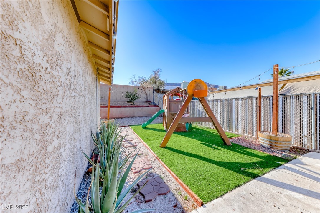 365 West Rochell Drive Henderson, NV 89015 - Photo 34 of 40