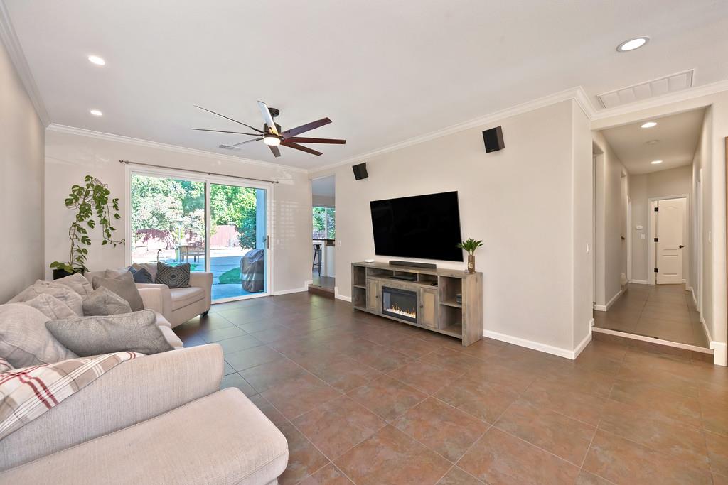 10917 Sunrise Ridge Circle Auburn, CA 95603 - Photo 3 of 98