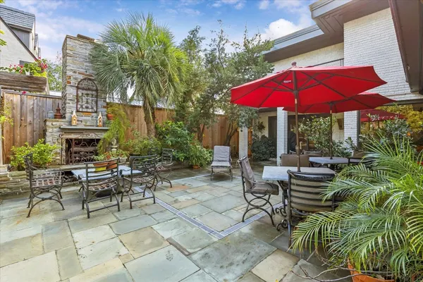 $1,875,000 | 2500 Glen Haven Boulevard, Houston, TX 77030