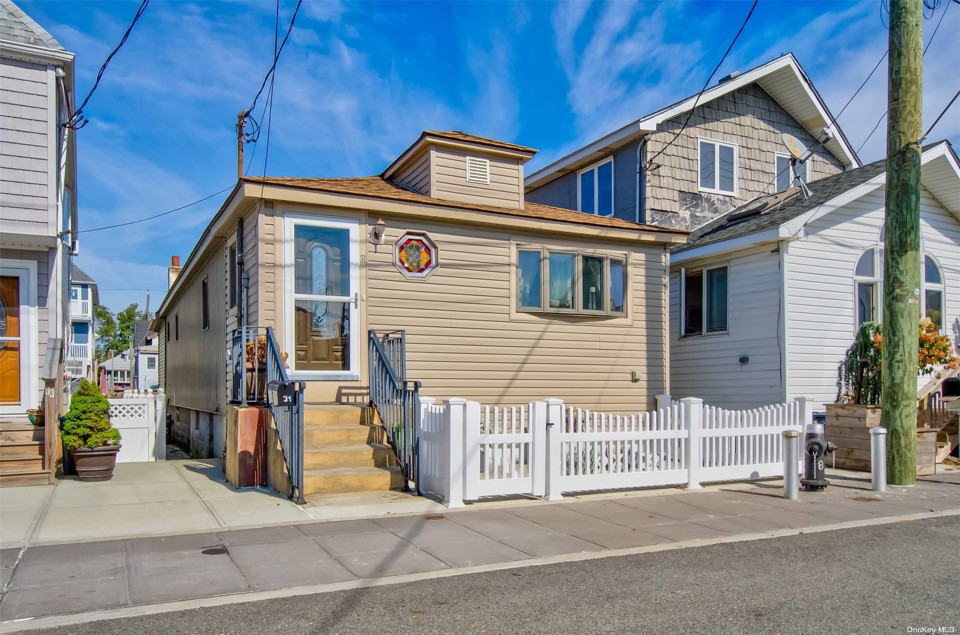 31 West 11th Road Queens, NY 11693 - Photo 1 of 1 FRONT VIEW