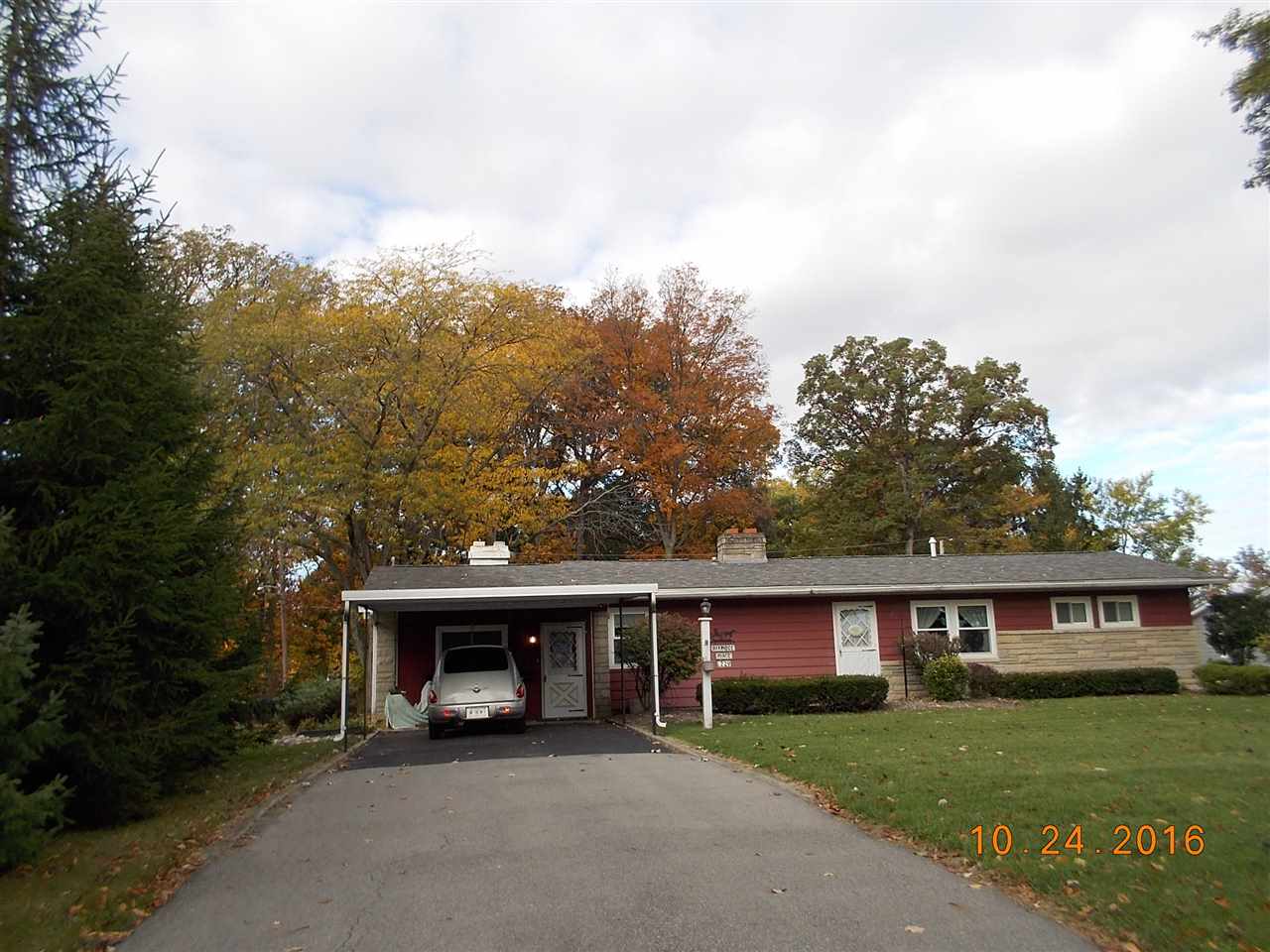 229 Oakridge Place Decatur, IN 46733 - Photo 2 of 17