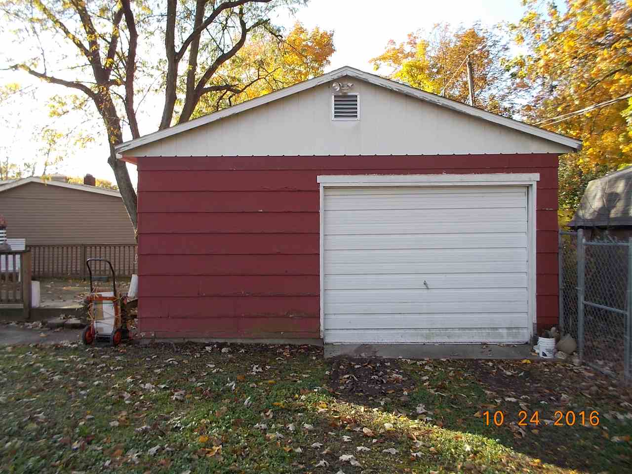 229 Oakridge Place Decatur, IN 46733 - Photo 10 of 17