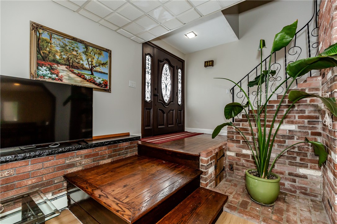 10 Mott Street Johnston, RI 02919 - Photo 21 of 48