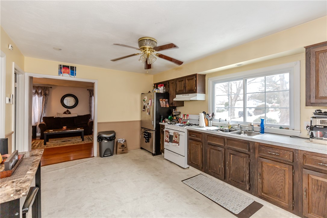 10 Mott Street Johnston, RI 02919 - Photo 31 of 48