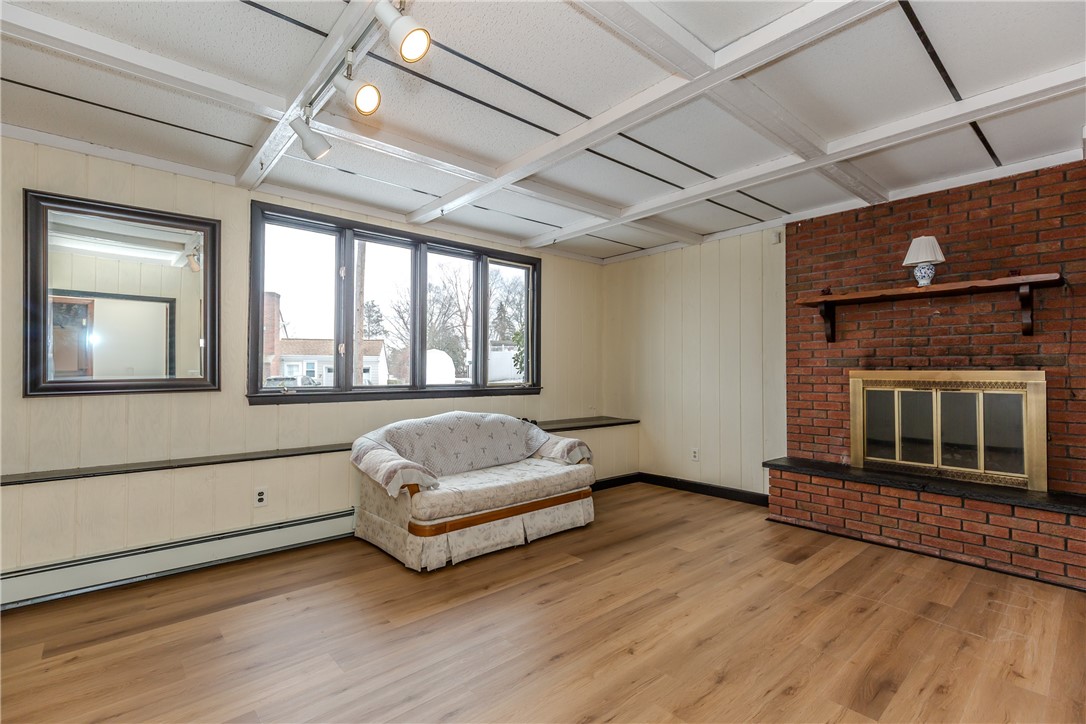 10 Mott Street Johnston, RI 02919 - Photo 4 of 48