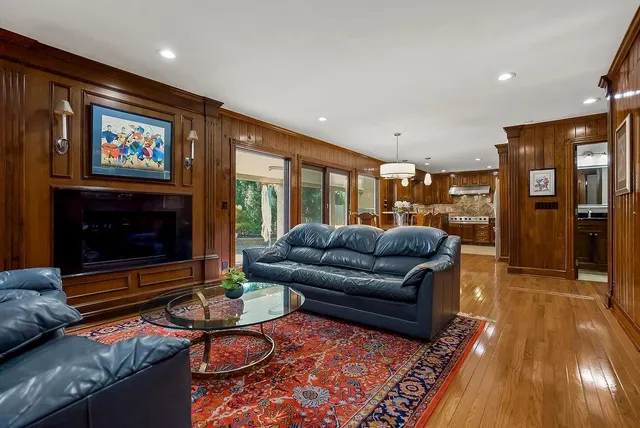 $1,650,000 | 5209 West 83rd Terrace, Prairie Village, KS 66207