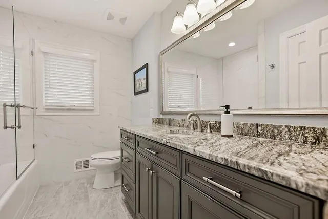 $1,650,000 | 5209 West 83rd Terrace, Prairie Village, KS 66207