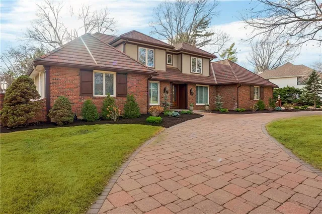 $1,650,000 | 5209 West 83rd Terrace, Prairie Village, KS 66207