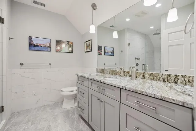 $1,650,000 | 5209 West 83rd Terrace, Prairie Village, KS 66207