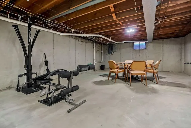 $1,650,000 | 5209 West 83rd Terrace, Prairie Village, KS 66207